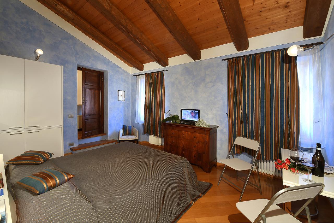 Notte In Langa Bed & Breakfast La Morra Luaran gambar