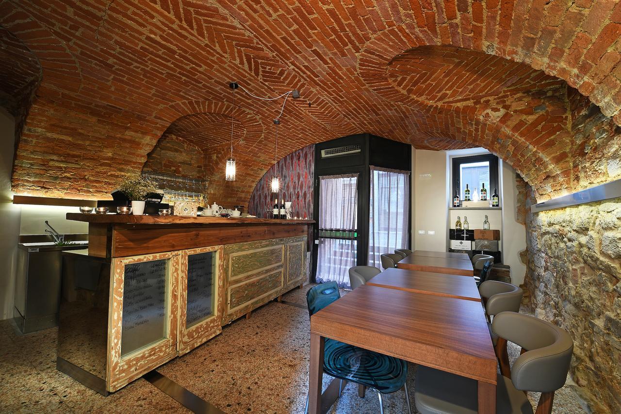 Notte In Langa Bed & Breakfast La Morra Luaran gambar