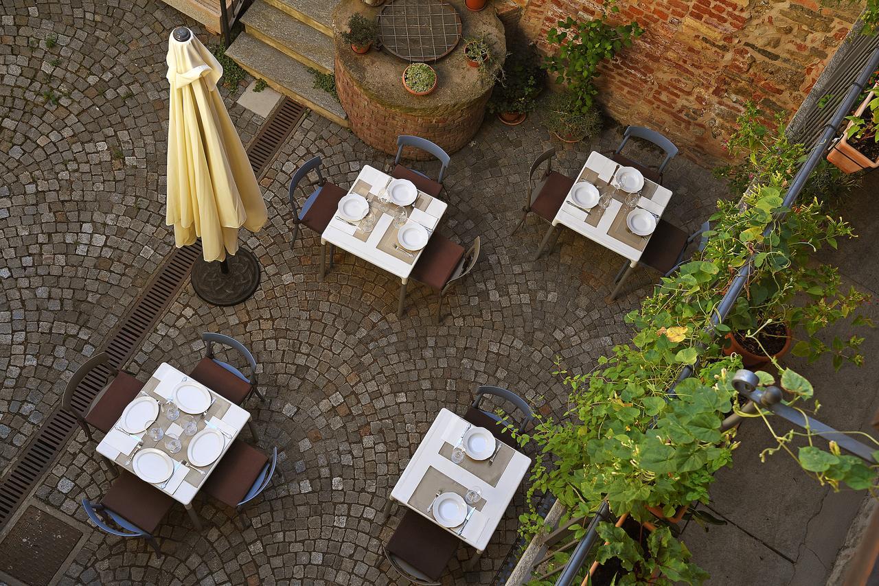 Notte In Langa Bed & Breakfast La Morra Luaran gambar